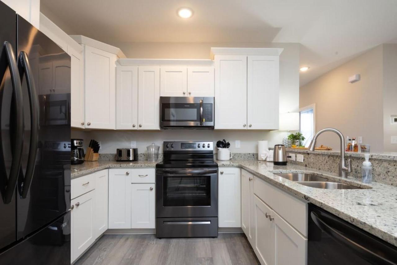 Lovely 4Br King Beds Steps To Beach And Pier G Myrtle Beach Esterno foto